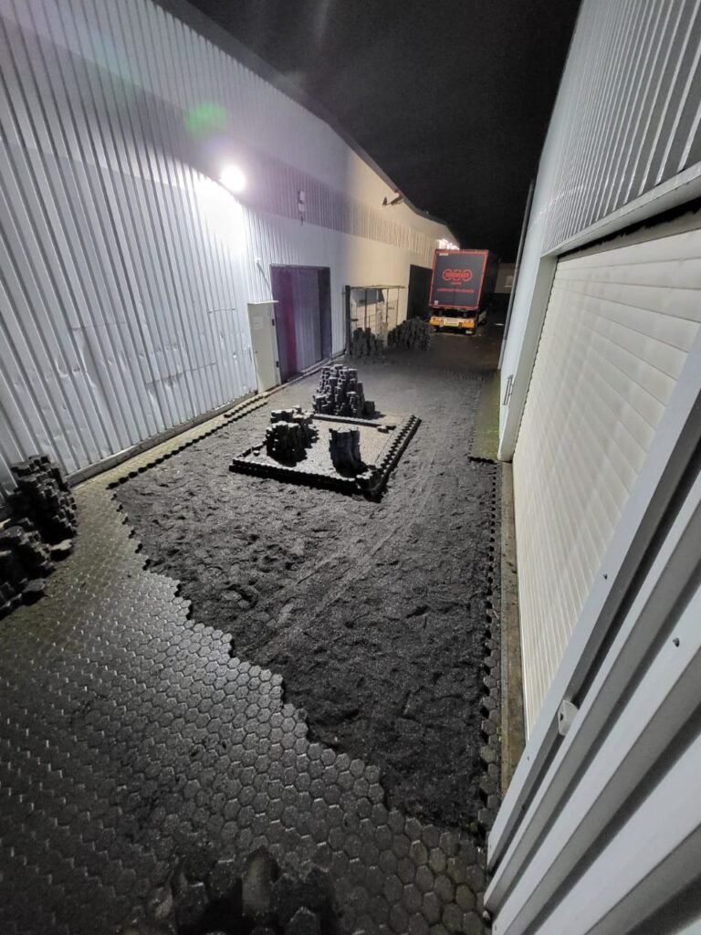 photo_2025-12-14_23-03-08